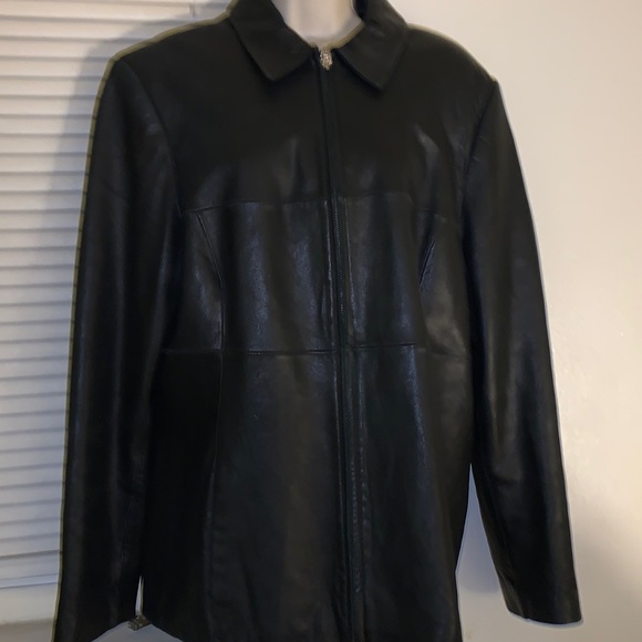 Anne Klein leather zip jacket. Very soft and in great condition. - Picture 1 of 4